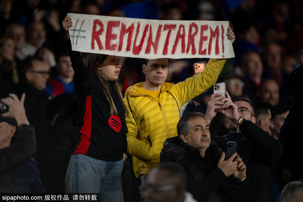 巴萨瞄准巴斯托尼！6000万标王引援遇阻，弗利克亲点意甲铁卫，姆巴佩伤情反转引争议